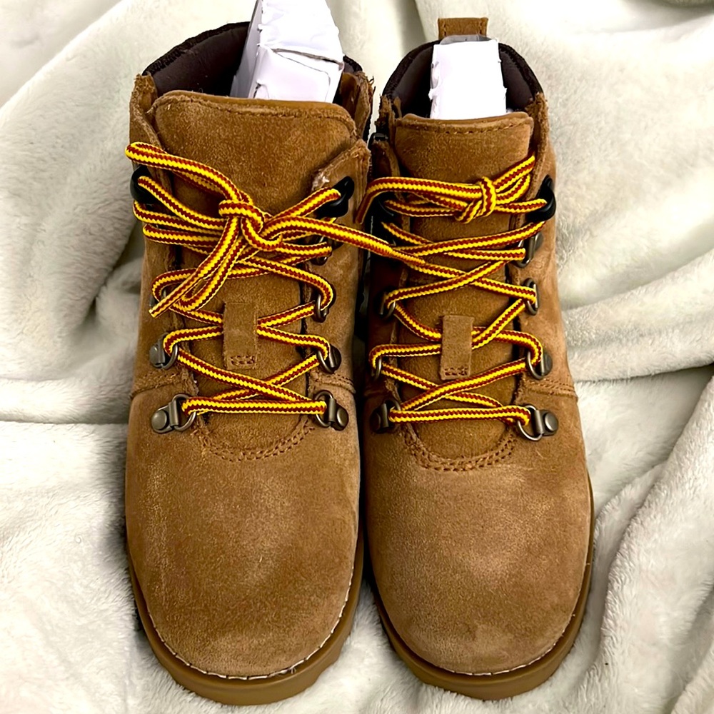UGG Kids Hilmar CWR. Size 13. New with Box. Never worn.